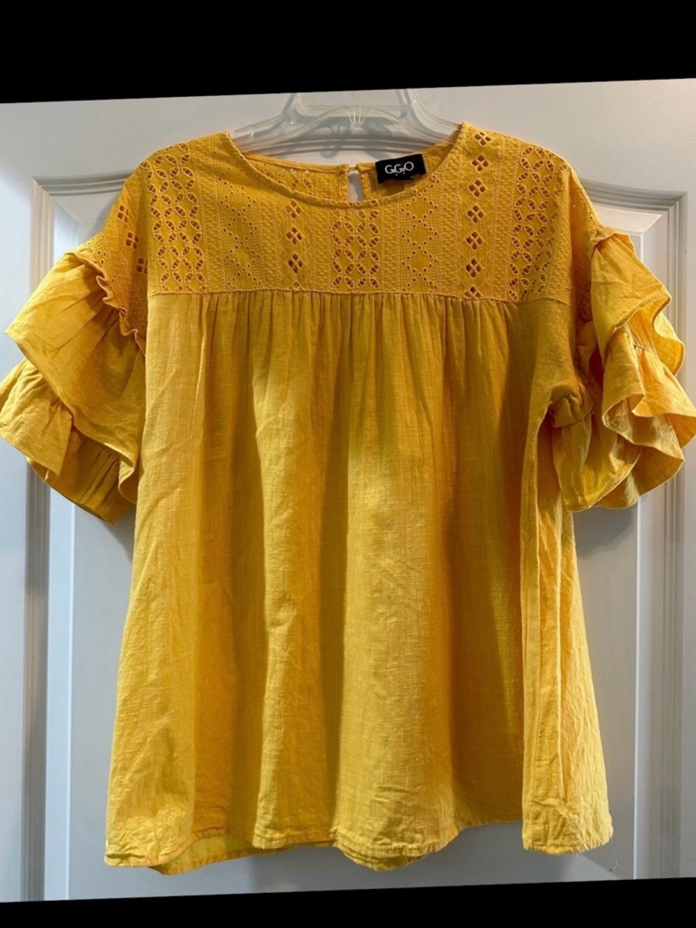 GIGIO Cheery Yellow Eyelet Cotton Blouse Size Medium (could fit Large) Like New